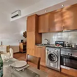 Lovely 1 Bedroom In With Pool *