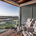 Apartment Lovely 1 Bedroom In With Pool
