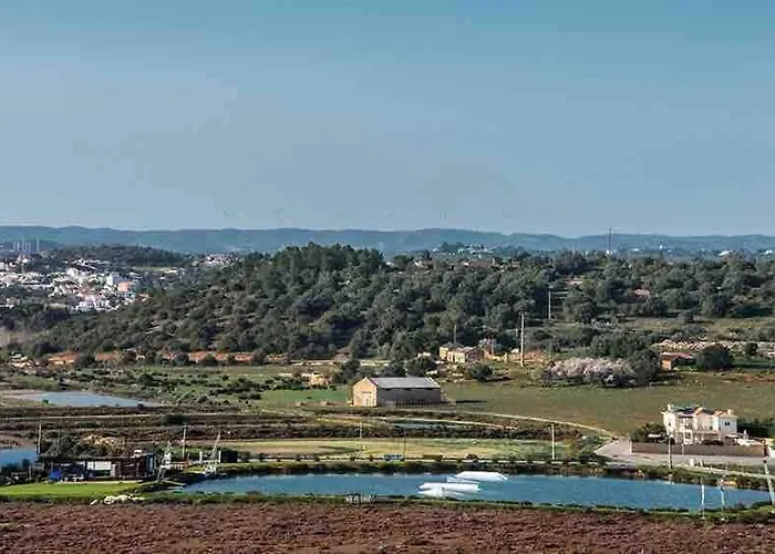 Appartement Lovely 1 Bedroom In With Pool *