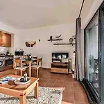 Lovely 1 Bedroom In With Pool شقة لاغوس