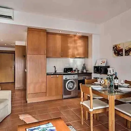 Lovely 1 Bedroom In With Pool لاغوس