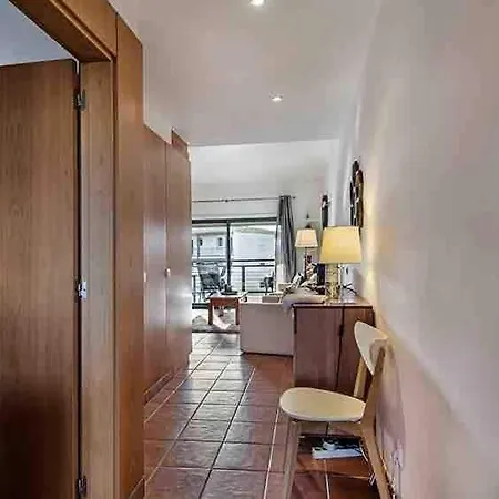 Apartamento Lovely 1 Bedroom In With Pool Lagos
