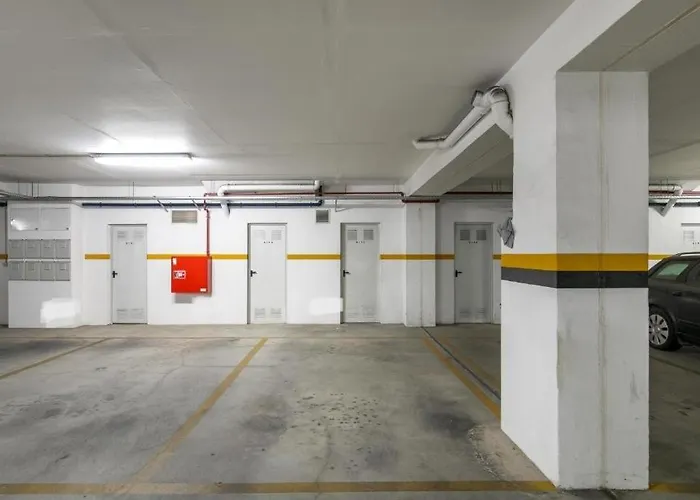 Lovely 1 Bedroom In With Pool Appartamento *